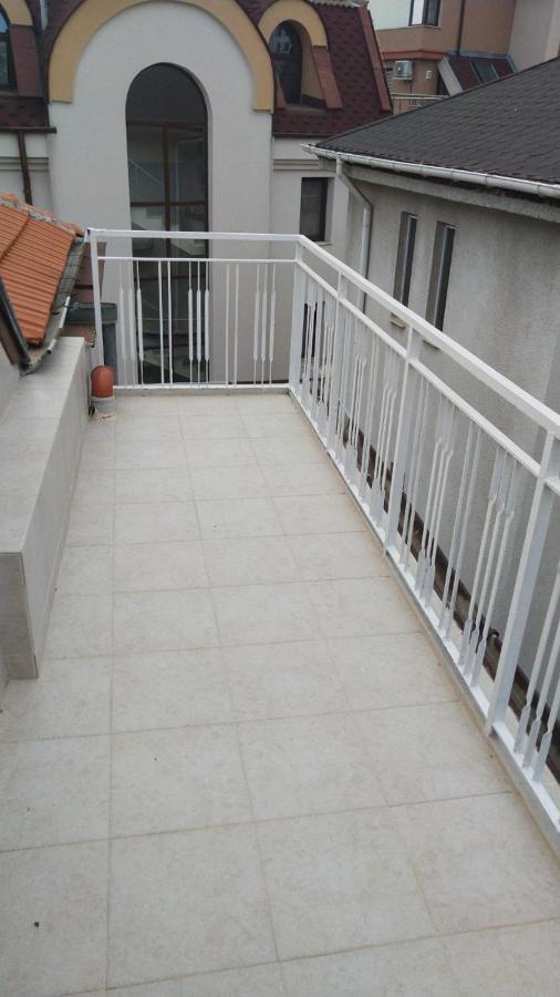 Самостоятелен Етаж От Къща За Гости Haskovo Luaran gambar